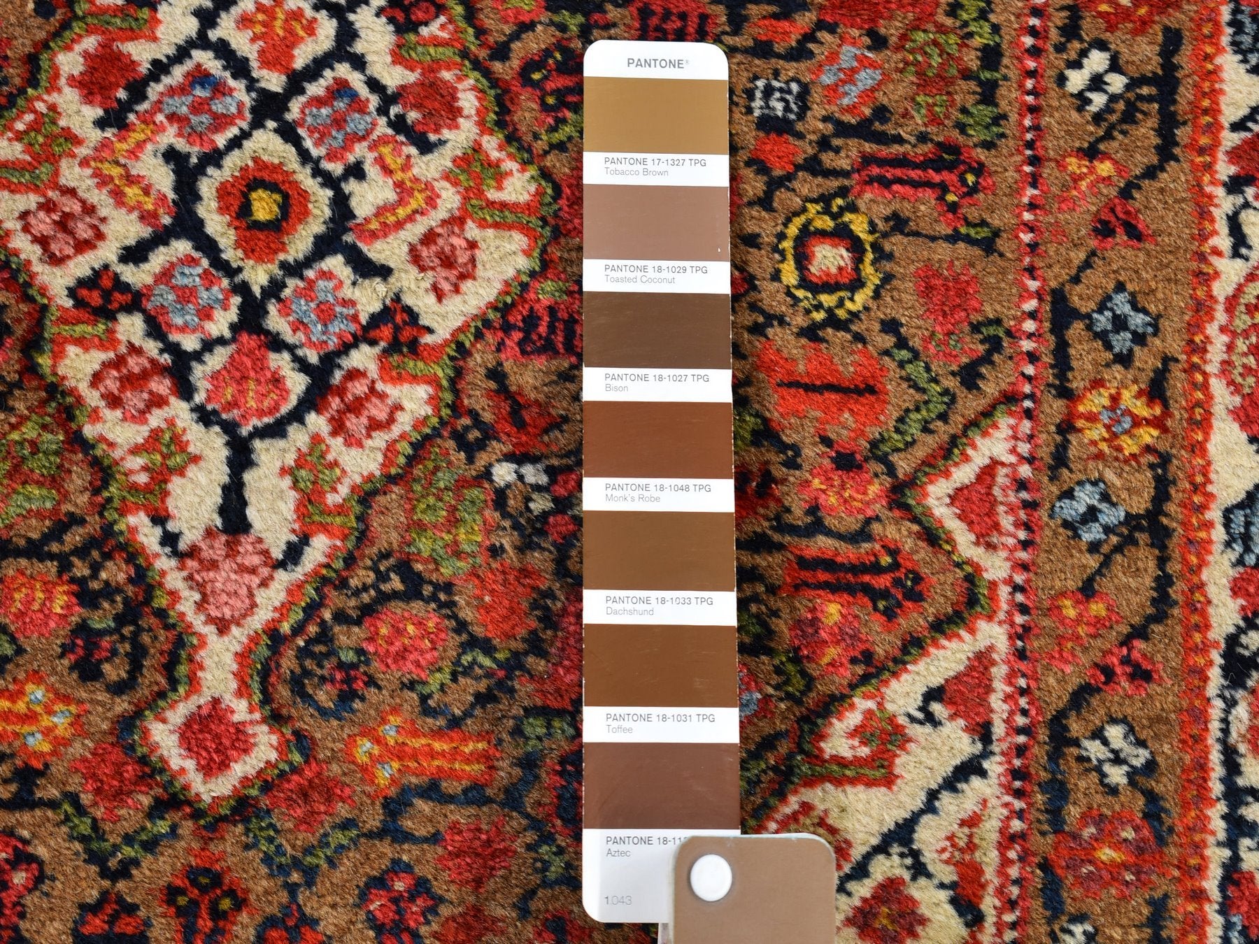 Serab Antique hand-knotted wool runner in Brown, 3'6" x 17'4" — SKU O066593 (view 3)