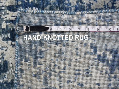 Modern / Contemporary hand-knotted wool/pure silk rug in Blue, 3' x 5'3" — SKU O066770 (view 7)