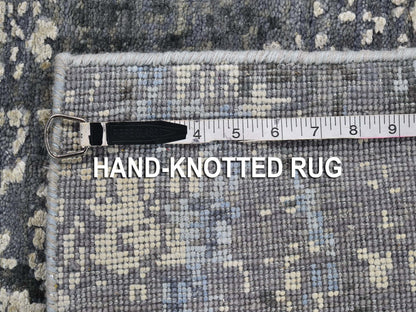 Grey 2'6" x 10'2" Modern / Contemporary Hand knotted Wool/Silk Rug - Sku: O066776
