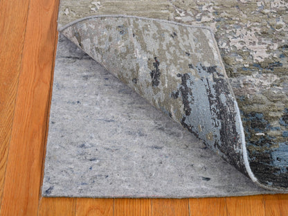 Grey 3'0" x 5'3" Modern and Contemporary Hand knotted Wool/Silk Rug - Sku: O066796