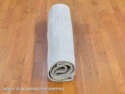 Ivory 4'1" x 10'2" Modern and Contemporary Hand knotted Wool/Silk Rug - Sku: O066797
