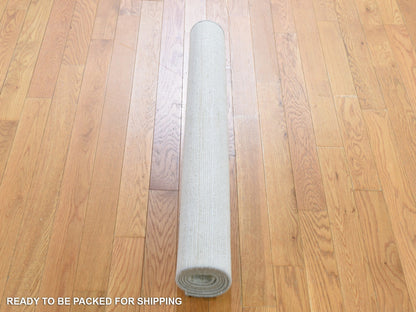 Ivory 3'1" x 5'1" Modern and Contemporary Hand knotted Wool/Silk Rug - Sku: O066807