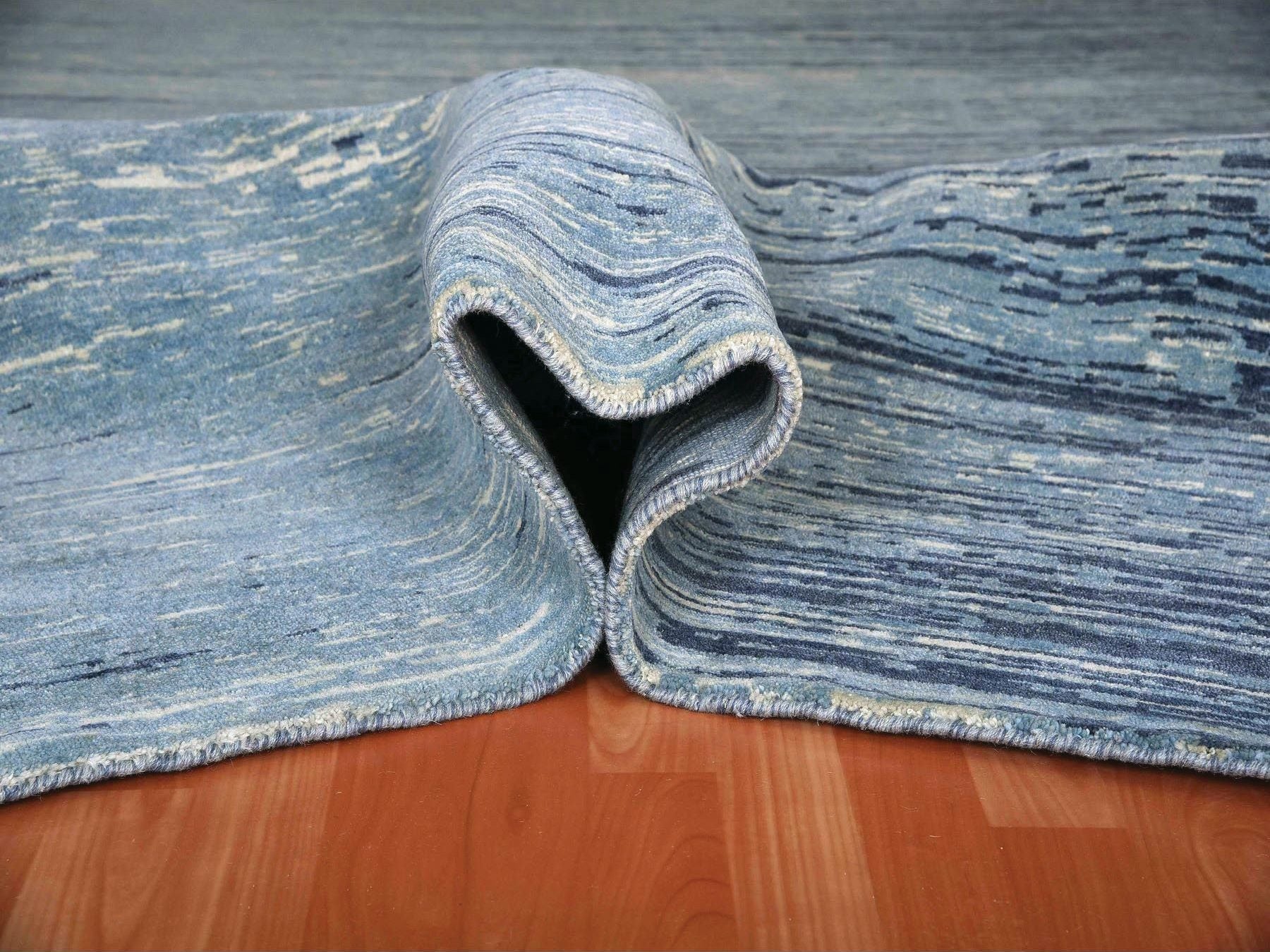 Modern / Contemporary hand-knotted wool rug in Blue, 8'1" x 8'1" — SKU O066851 (view 5)