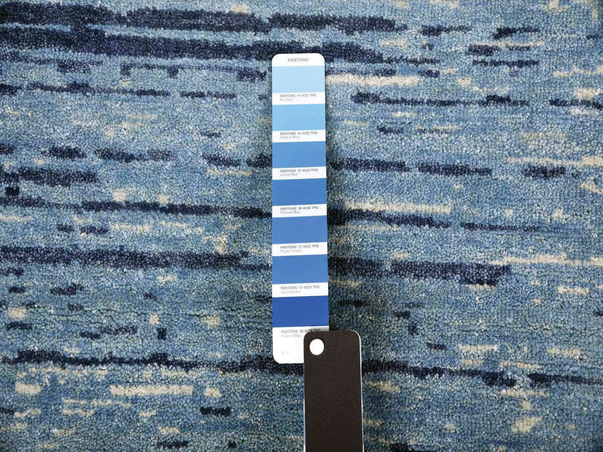Modern / Contemporary hand-knotted wool rug in Blue, 8'1" x 8'1" — SKU O066851 (view 7)