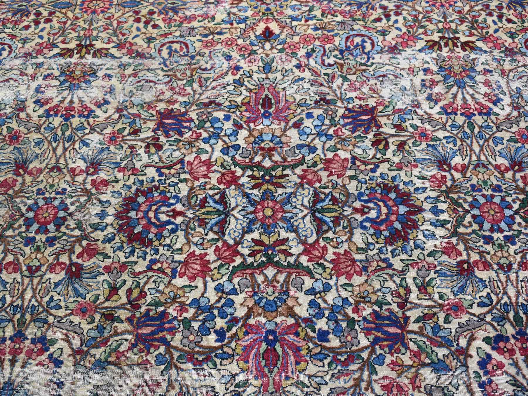 Kerman Antique hand-knotted wool rug in Beige & Red, 8'9" x 11'3" — SKU O066949 (view 3)