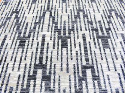 Ivory 9'0" x 12'0" Modern and Contemporary Hand knotted Wool/Silk Rug - Sku: O066955