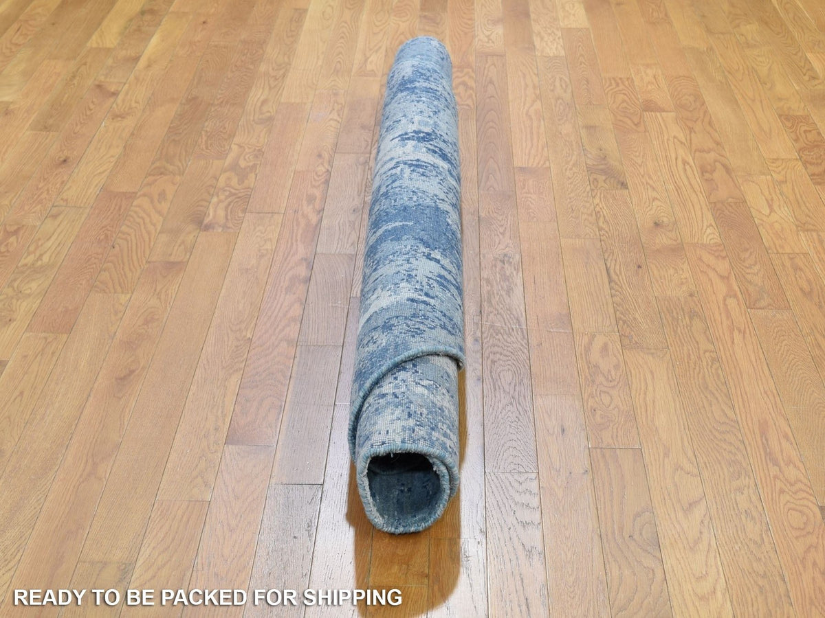 Modern / Contemporary hand-knotted wool/silk rug in Blue, 6'2" x 6'2" — SKU O066961 (view 5)