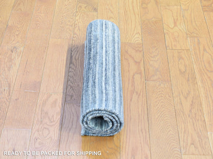 Modern / Contemporary hand-knotted wool/pure silk rug in Ivory, 2' x 3' — SKU O066966 (view 7)