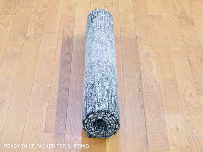 Modern / Contemporary hand-knotted wool/silk rug in Black, 3' x 5' — SKU O066967 (view 7)