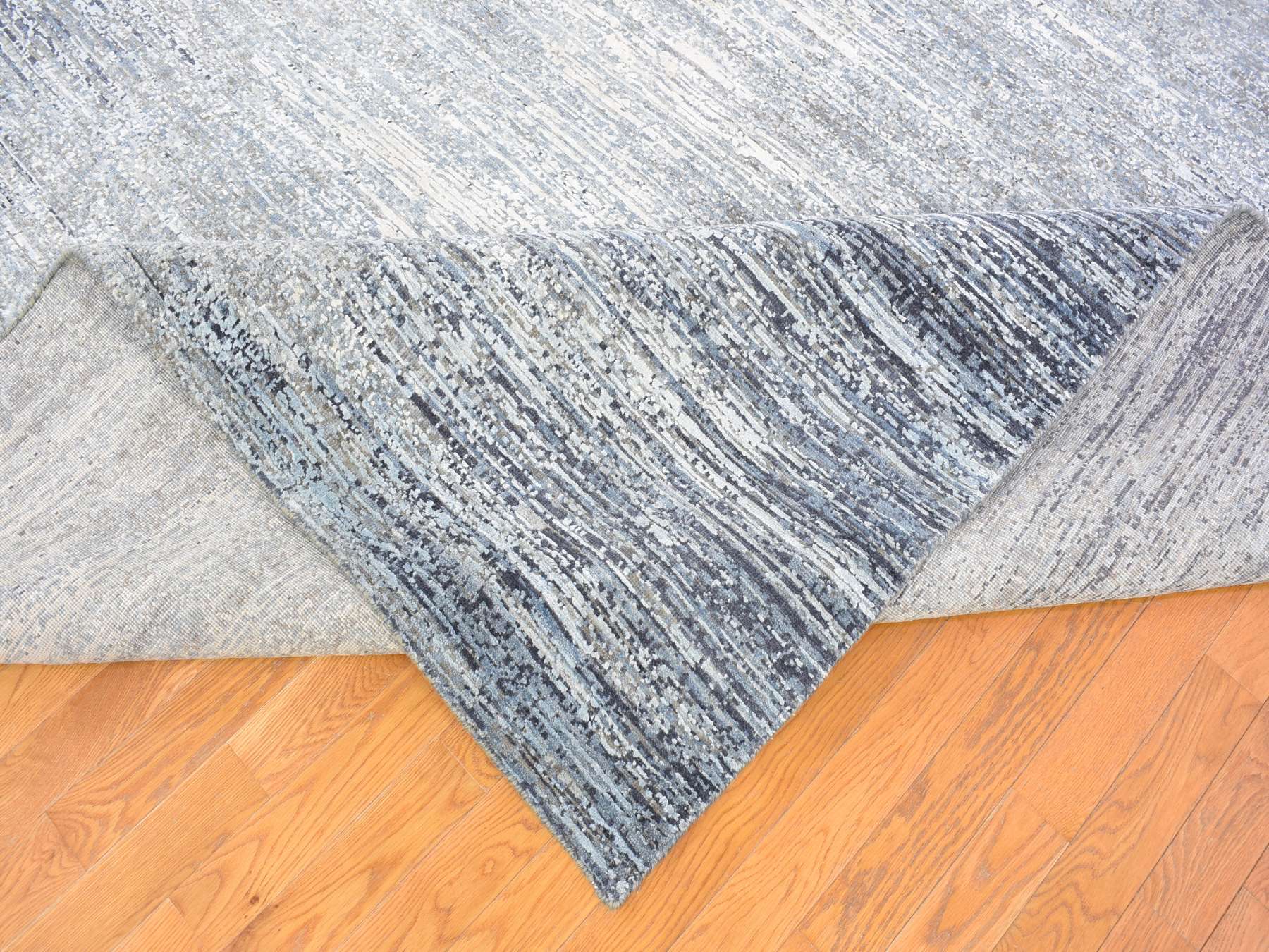 Modern / Contemporary hand-knotted wool/silk rug in Blue, 10' x 14' — SKU O066970 (view 5)