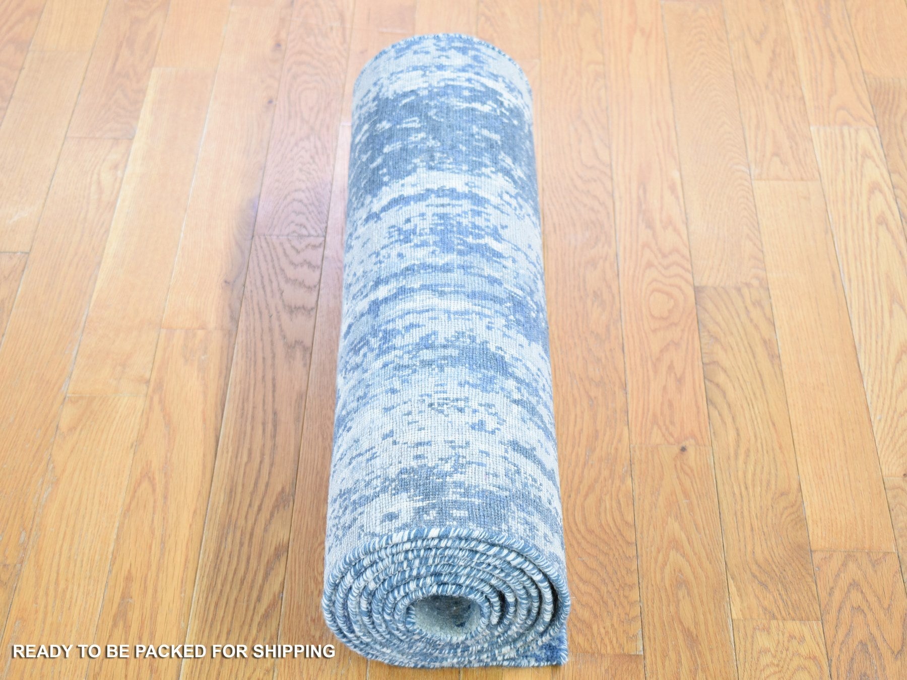 Modern / Contemporary hand-knotted wool/silk runner in Blue, 2'6" x 10'1" — SKU O066980 (view 6)