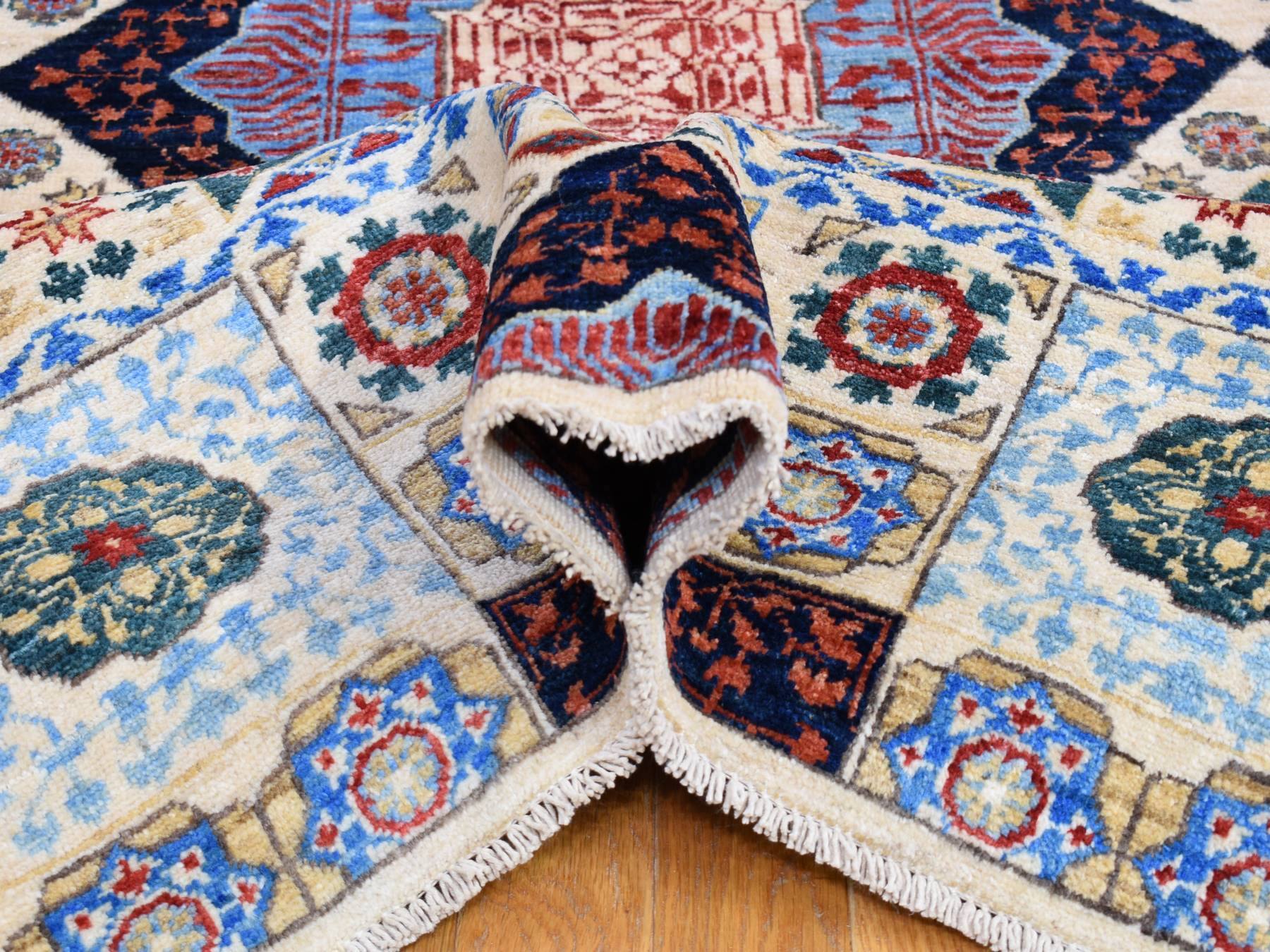 Mamluk Mamluk hand-knotted wool rug in Ivory, 10' x 13'9" — SKU O066999 (view 4)