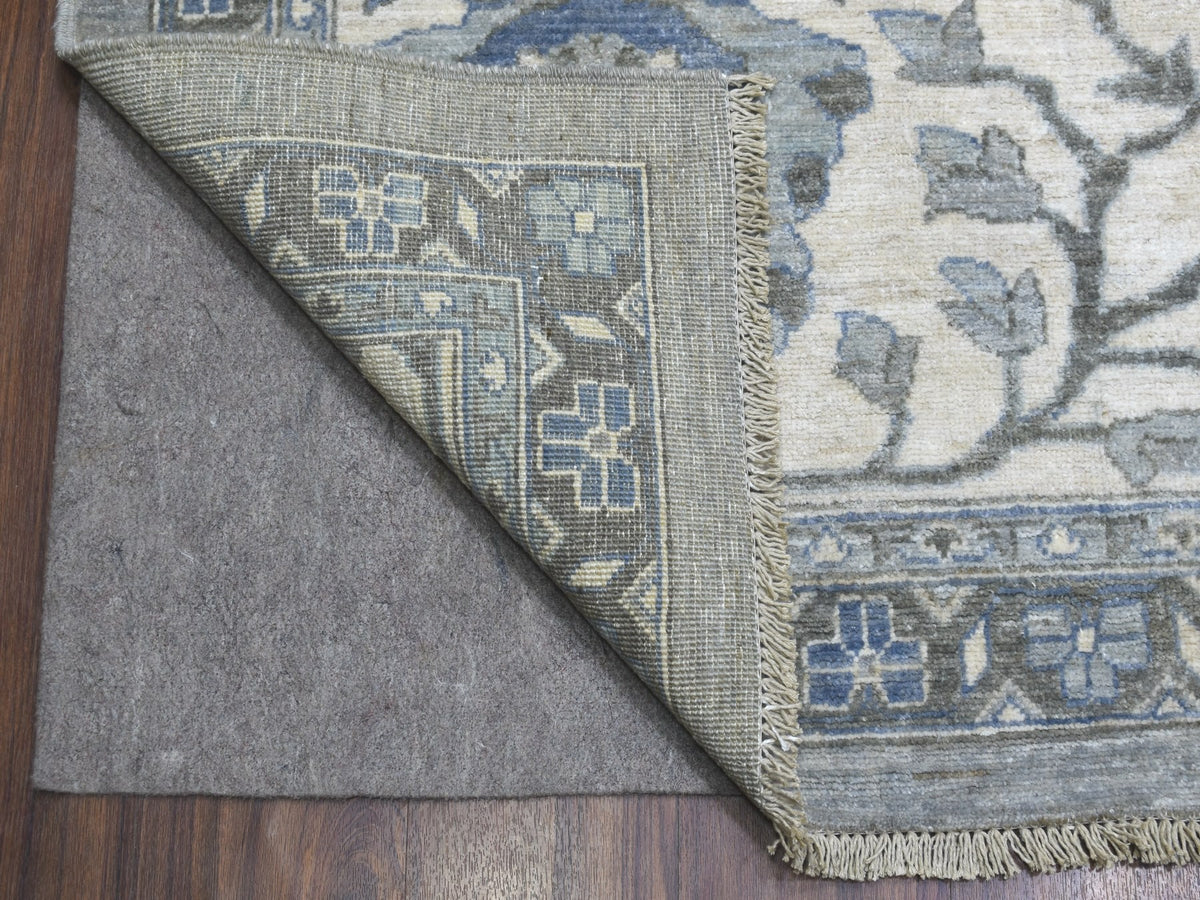 Mahal Oushak hand-knotted wool rug in Gray & Ivory, 12' x 17'8" — SKU O067383 (view 5)