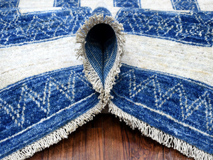 Oushak hand-knotted wool rug in Blue, 7'10" x 9'9" — SKU O067563 (view 5)