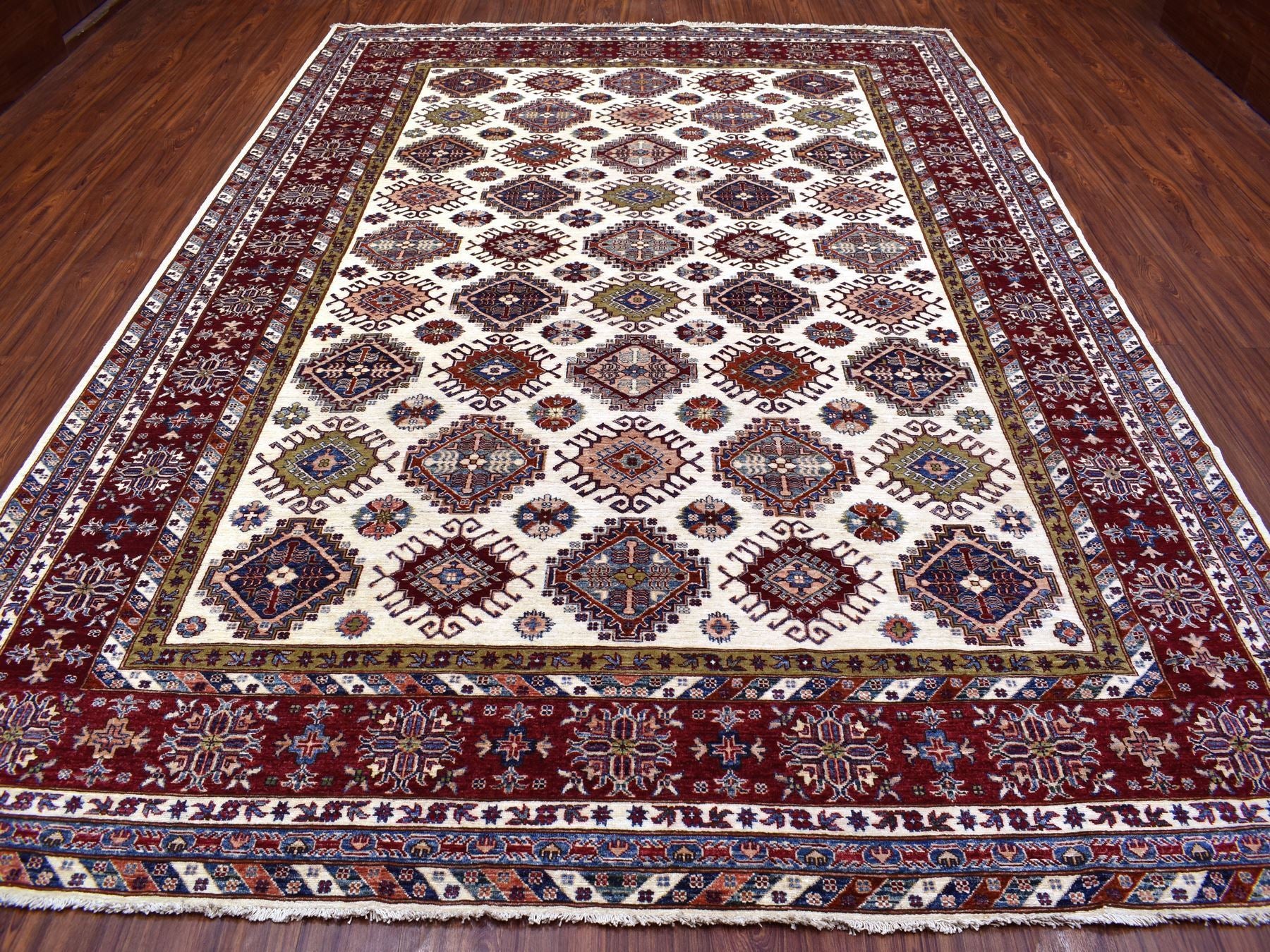 Kazak Kazak hand-knotted wool rug in Ivory & Dark Red, 9'1" x 12'4" — SKU O068224 (view 2)