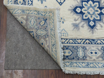 Kazak Kazak hand-knotted wool rug in Ivory & Gray, 3'9" x 5'9" — SKU O069302 (view 2)