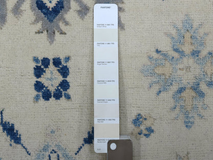 Kazak Kazak hand-knotted wool rug in Ivory & Gray, 3'9" x 5'9" — SKU O069302 (view 3)