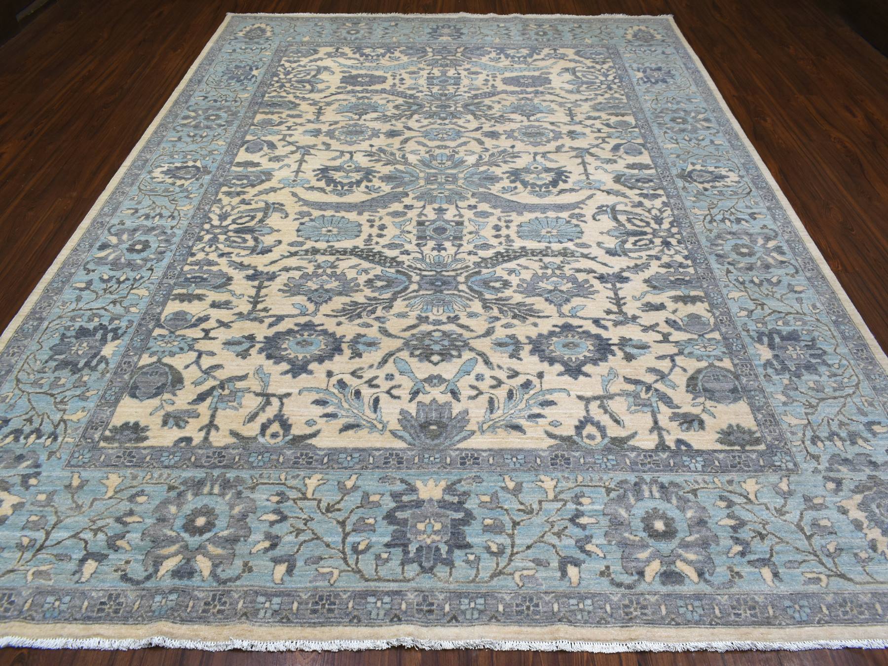 Peshawar Oushak hand-knotted wool rug in Ivory & Blue, 9' x 11'10" — SKU O070317 (view 2)