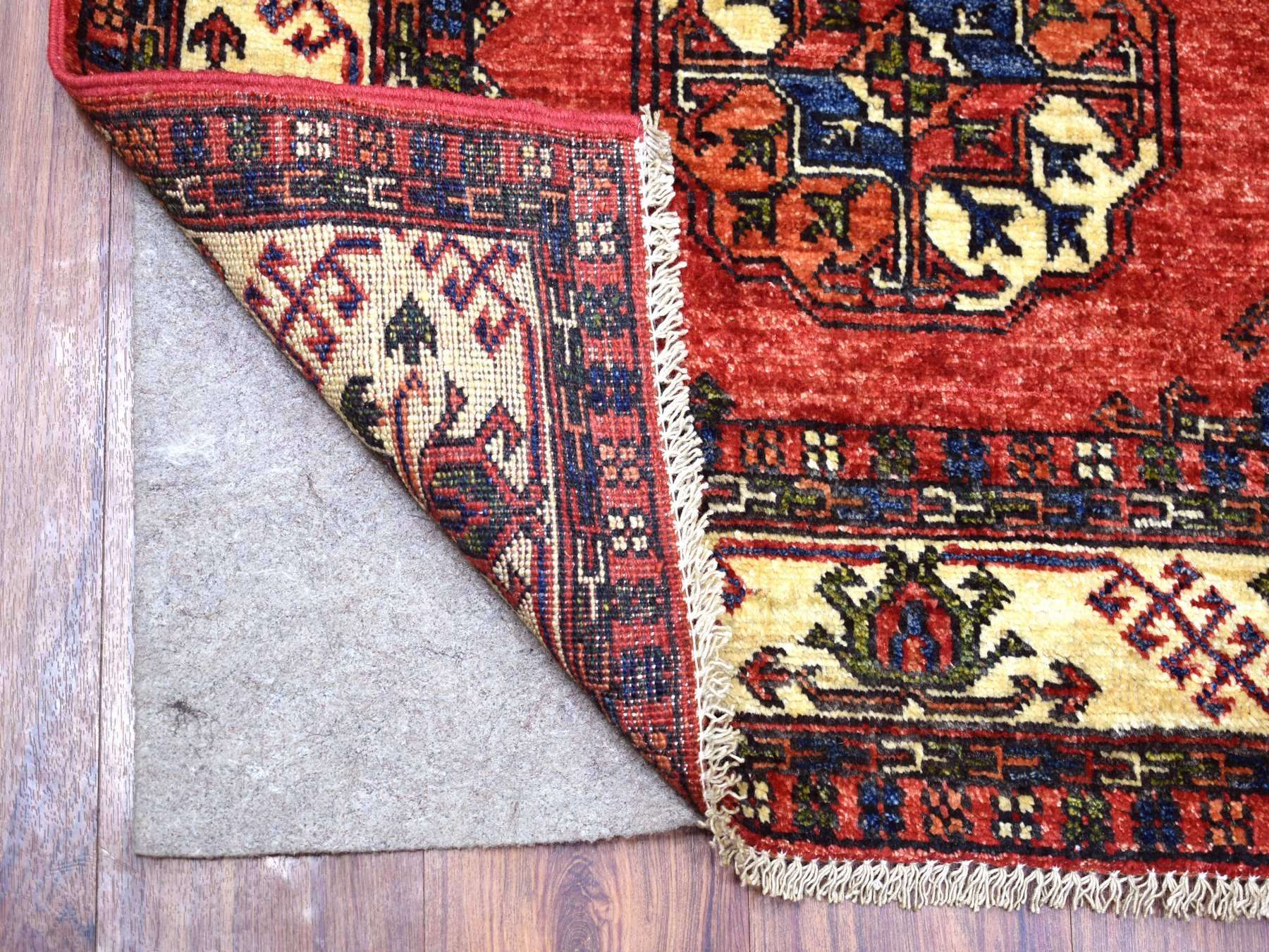 Red 2'9" x 9'10" Tribal Hand knotted Wool Rug - Sku: O070613