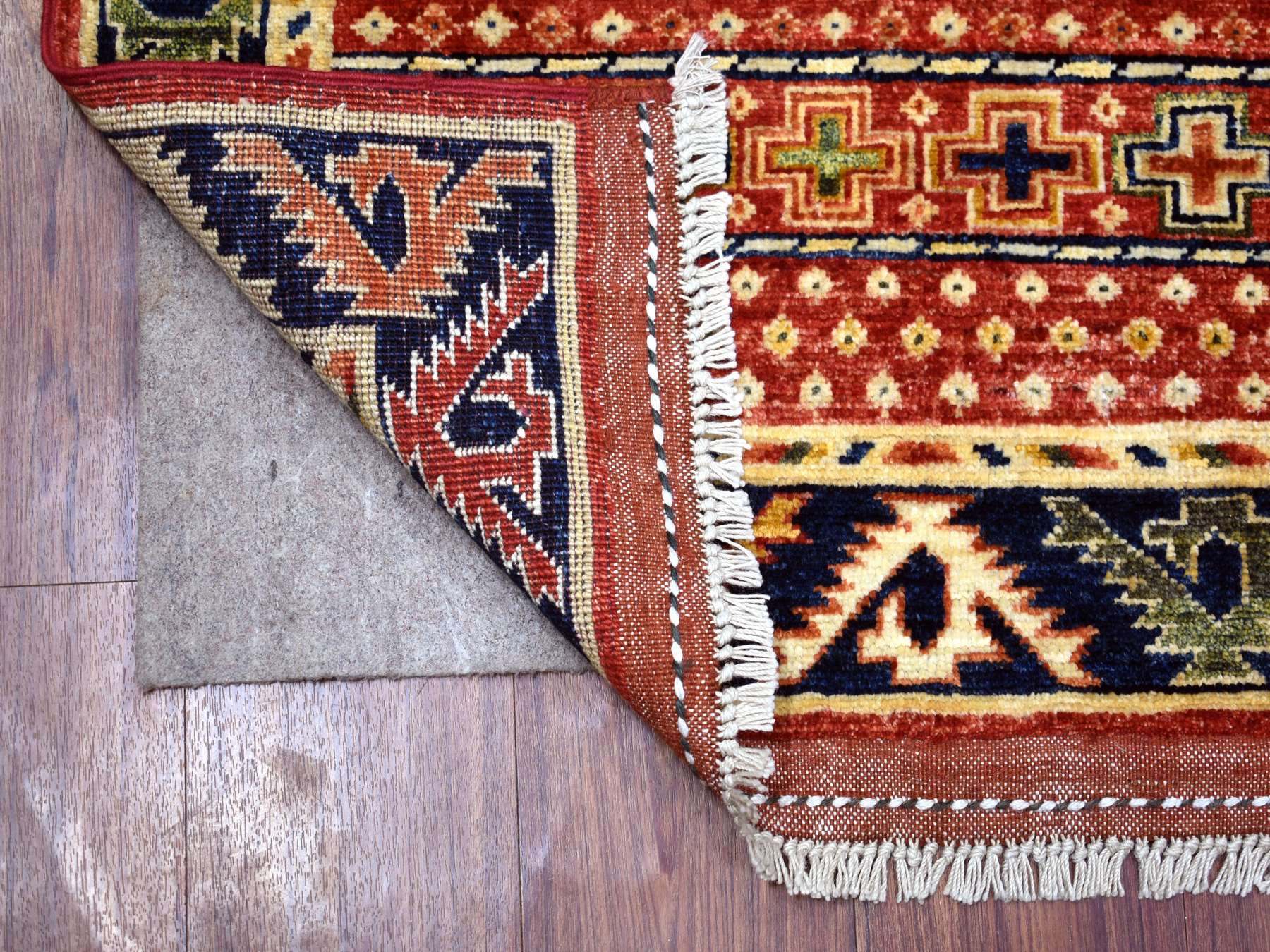 Red 2'8" x 9'7" Tribal Hand knotted Wool Rug - Sku: O070618