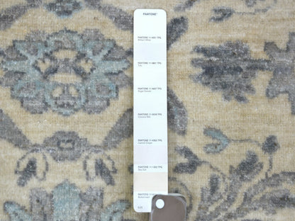 Heriz Oushak hand-knotted wool rug in Ivory & Blue, 6'2" x 8'9" — SKU O070943 (view 4)