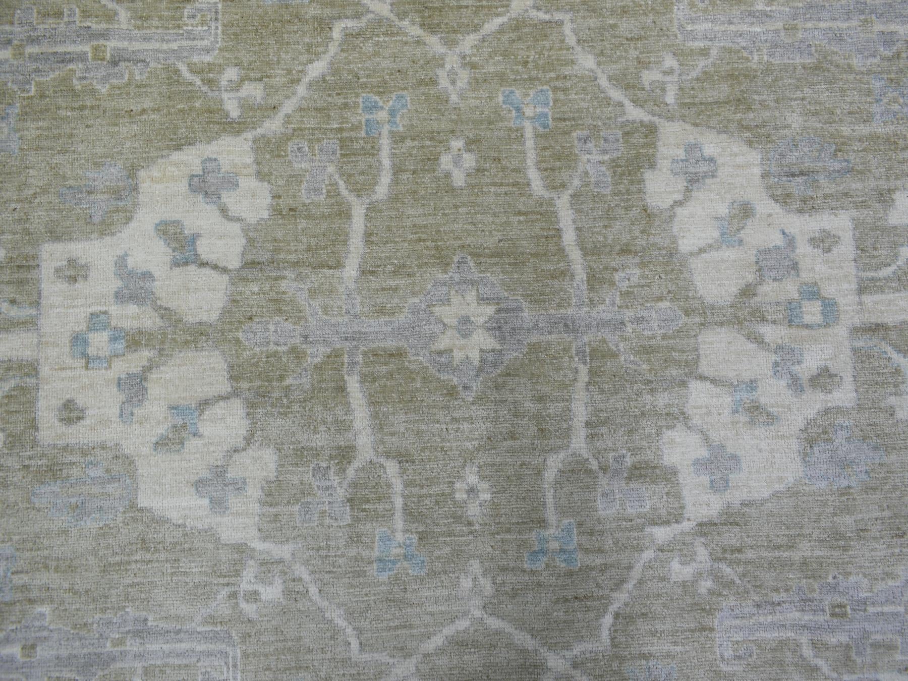 Oushak Oushak hand-knotted wool rug in Green, 12'1" x 15'5" — SKU O070999 (view 8)