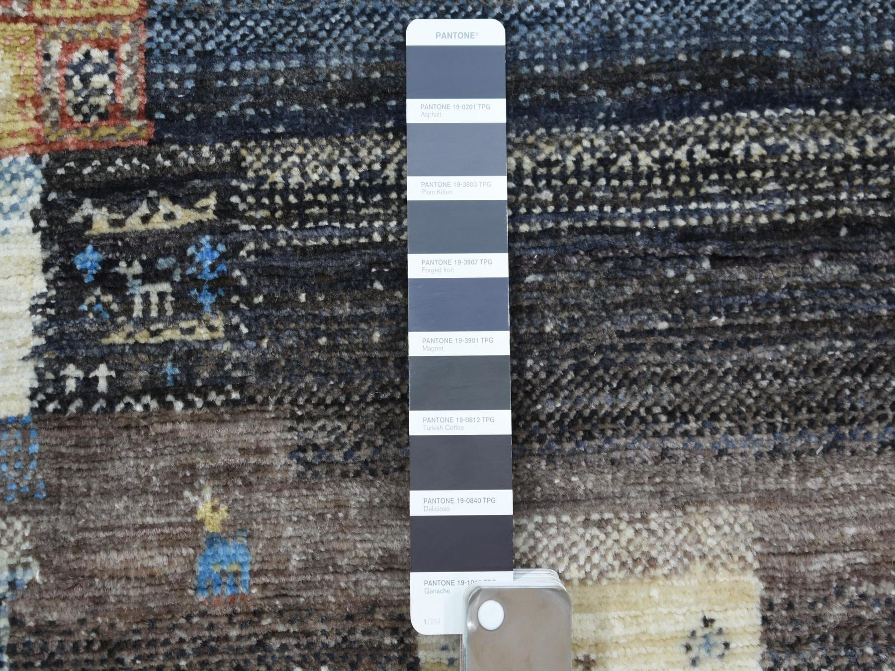 Gabbeh Tribal & Geometric hand-knotted wool rug in Black, 3'1" x 5' — SKU O071031 (view 3)