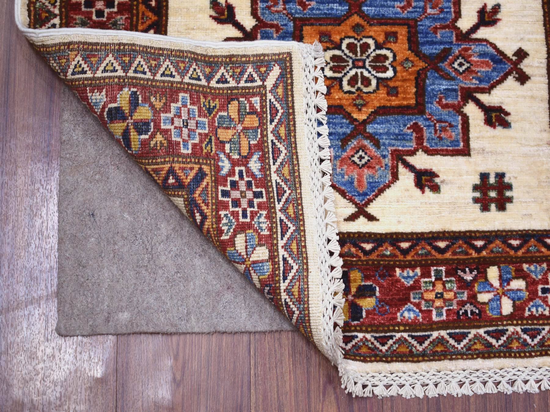 Ivory 2'8" x 9'4" Tribal Hand knotted Wool Rug - Sku: O071217