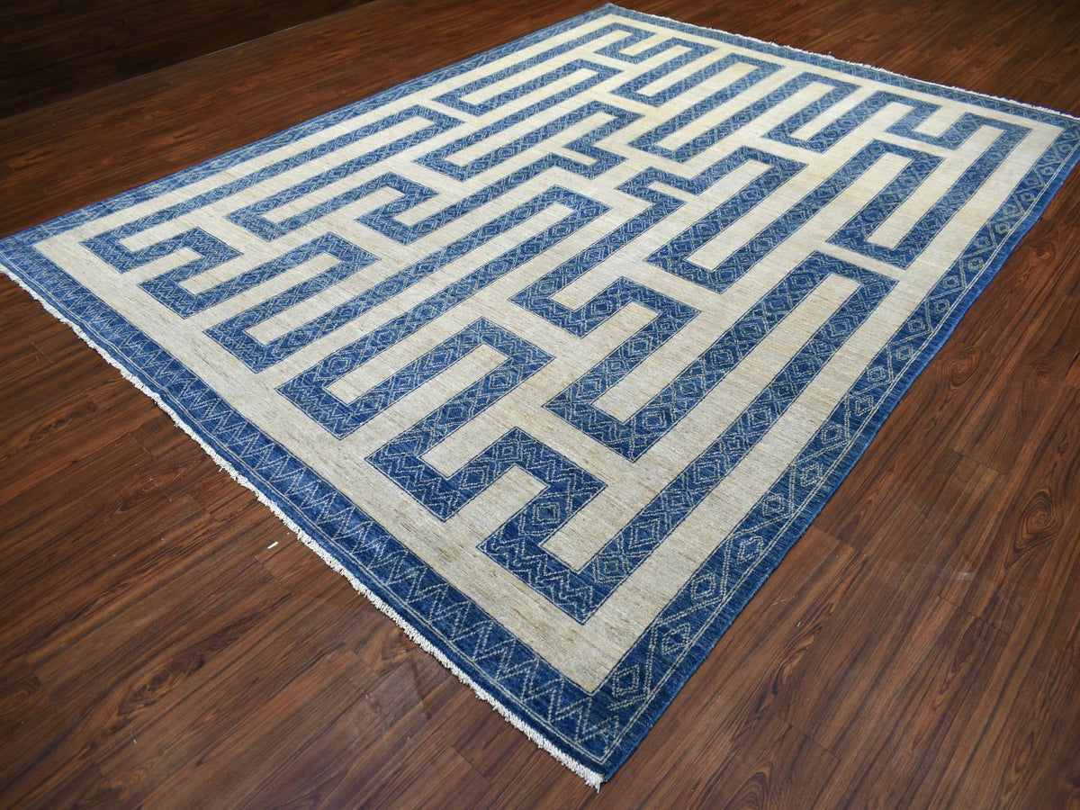 Oushak hand-knotted wool rug in Blue & Denim Blue, 9'2" x 11'9" — SKU O071348 (view 4)