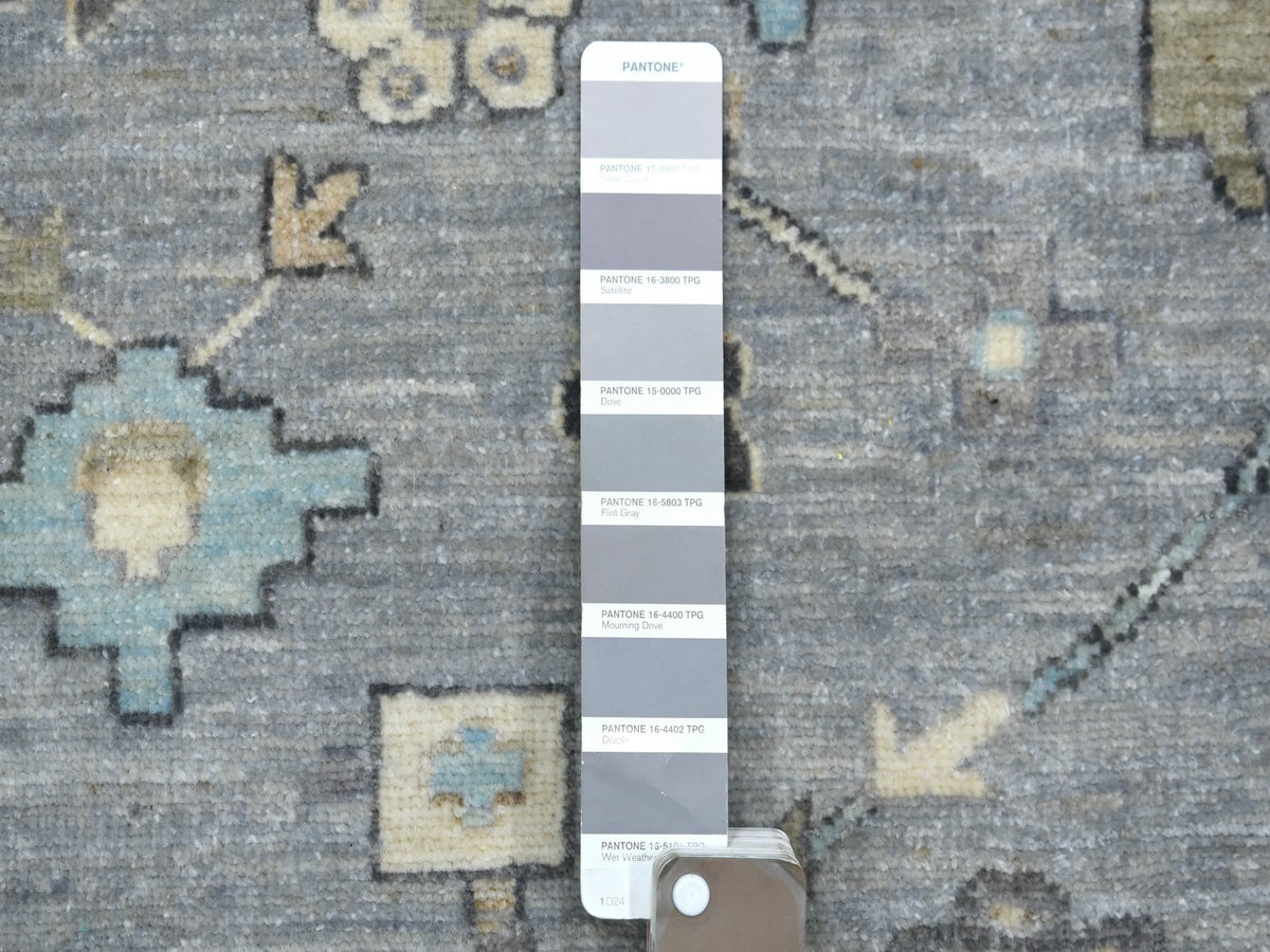 Heriz Oushak hand-knotted wool rug in Gray & Ivory, 9' x 12' — SKU O071451 (view 7)