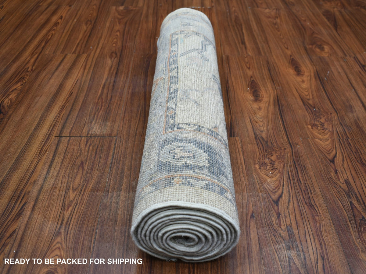 Oushak Oushak hand-knotted wool runner in Ivory & Light Blue, 2'7" x 9'8" — SKU O071507 (view 4)