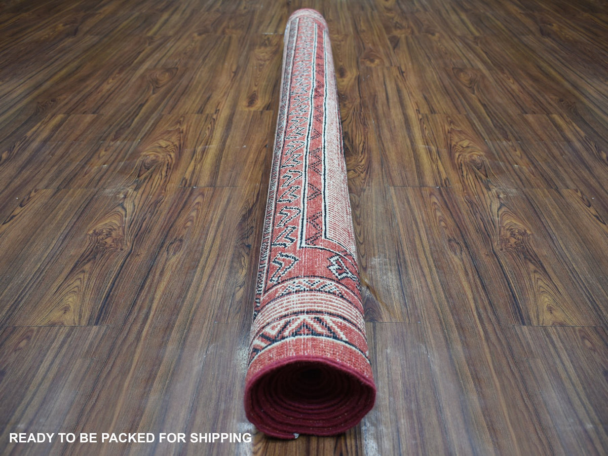 Peshawar Oushak hand-knotted wool rug in Red, 5'10" x 8'10" — SKU O071729 (view 4)