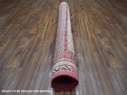 Peshawar Oushak hand-knotted wool rug in Red, 5'10" x 8'10" — SKU O071729 (view 4)