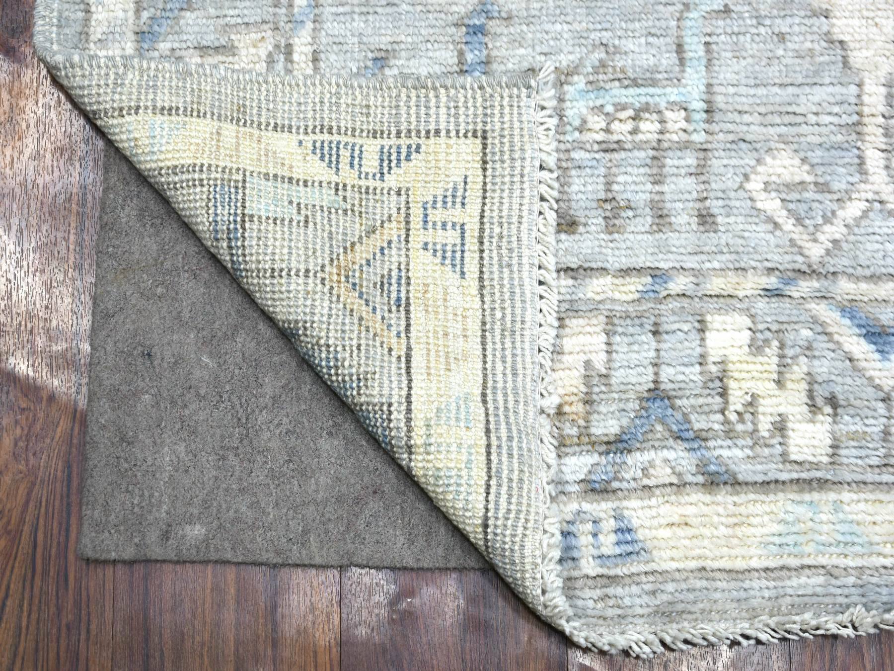 Gray 4'0" x 10'0" Tribal Hand knotted Wool Rug - Sku: O071871