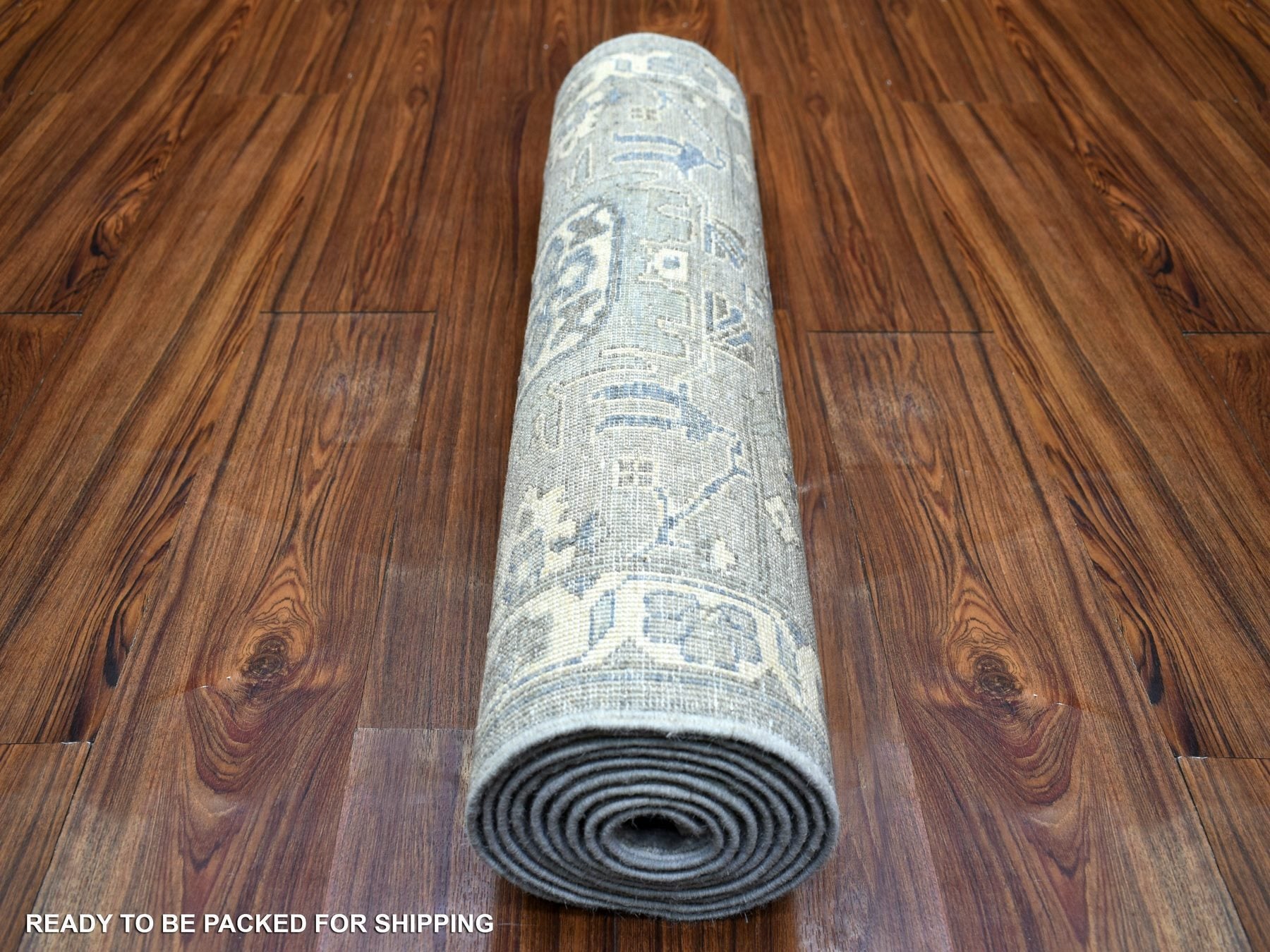 Peshawar Oushak hand-knotted wool runner in Gray & Ivory, 2'6" x 9'9" — SKU O071952 (view 4)