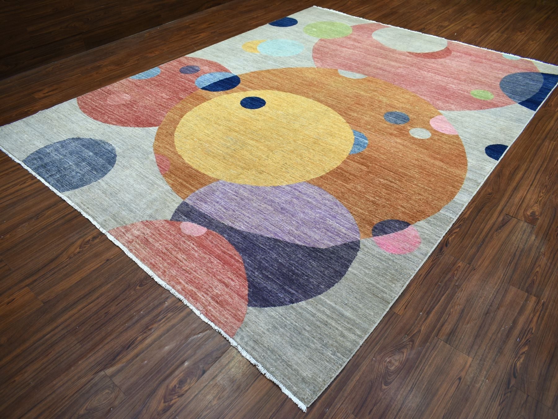 Modern / Contemporary hand-knotted wool rug in Multicolored, 9'1" x 12', SKU O072262 (view 3)