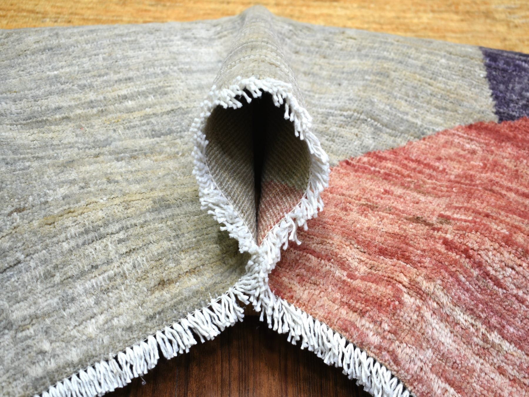 Modern / Contemporary hand-knotted wool rug in Multicolored, 9'1" x 12', SKU O072262 (view 5)