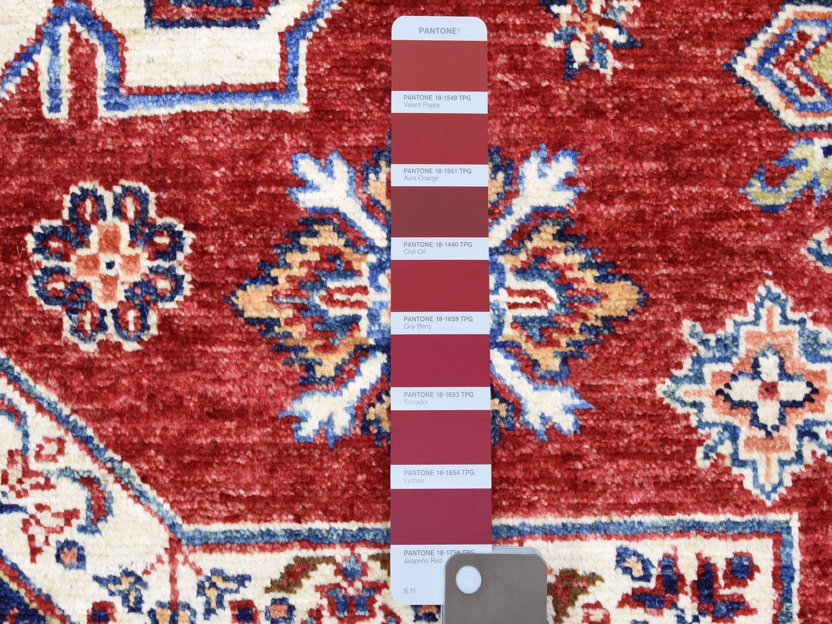 Kazak Kazak hand-knotted wool rug in Red & Ivory, 8'10" x 13' — SKU O072549 (view 8)