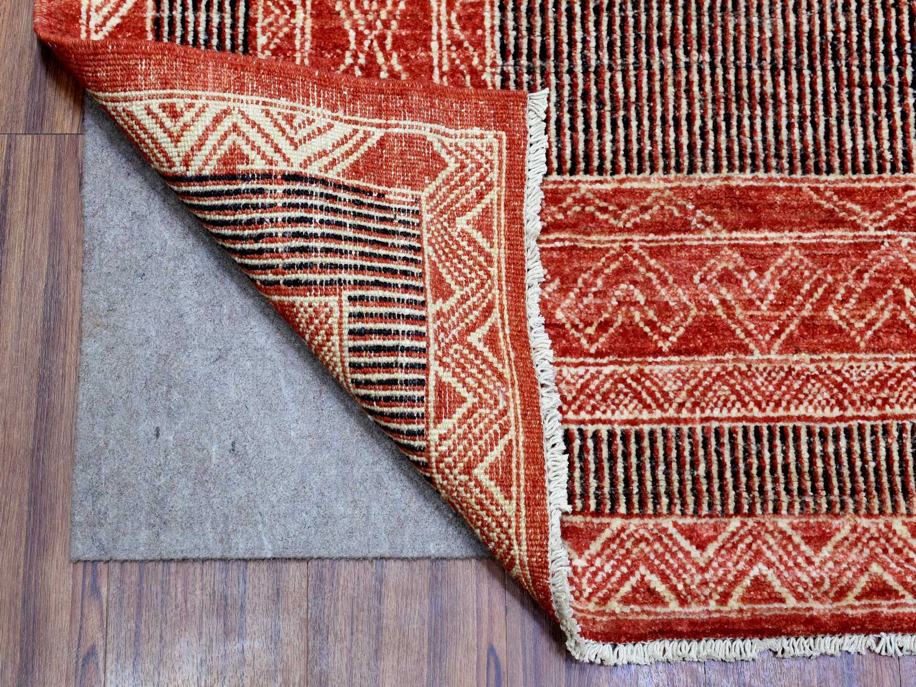 Peshawar Oushak hand-knotted wool rug in Red, 9' x 11'9" — SKU O072575 (view 4)