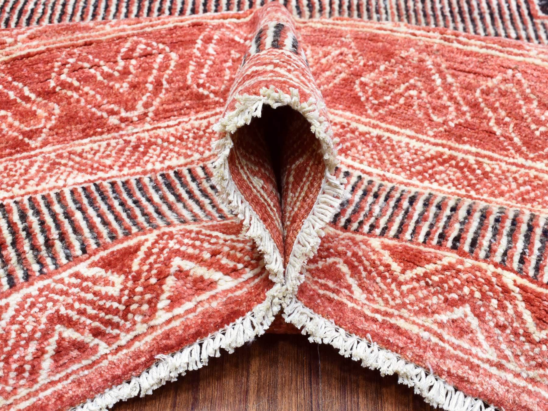 Peshawar Oushak hand-knotted wool rug in Red, 9' x 11'9" — SKU O072575 (view 5)