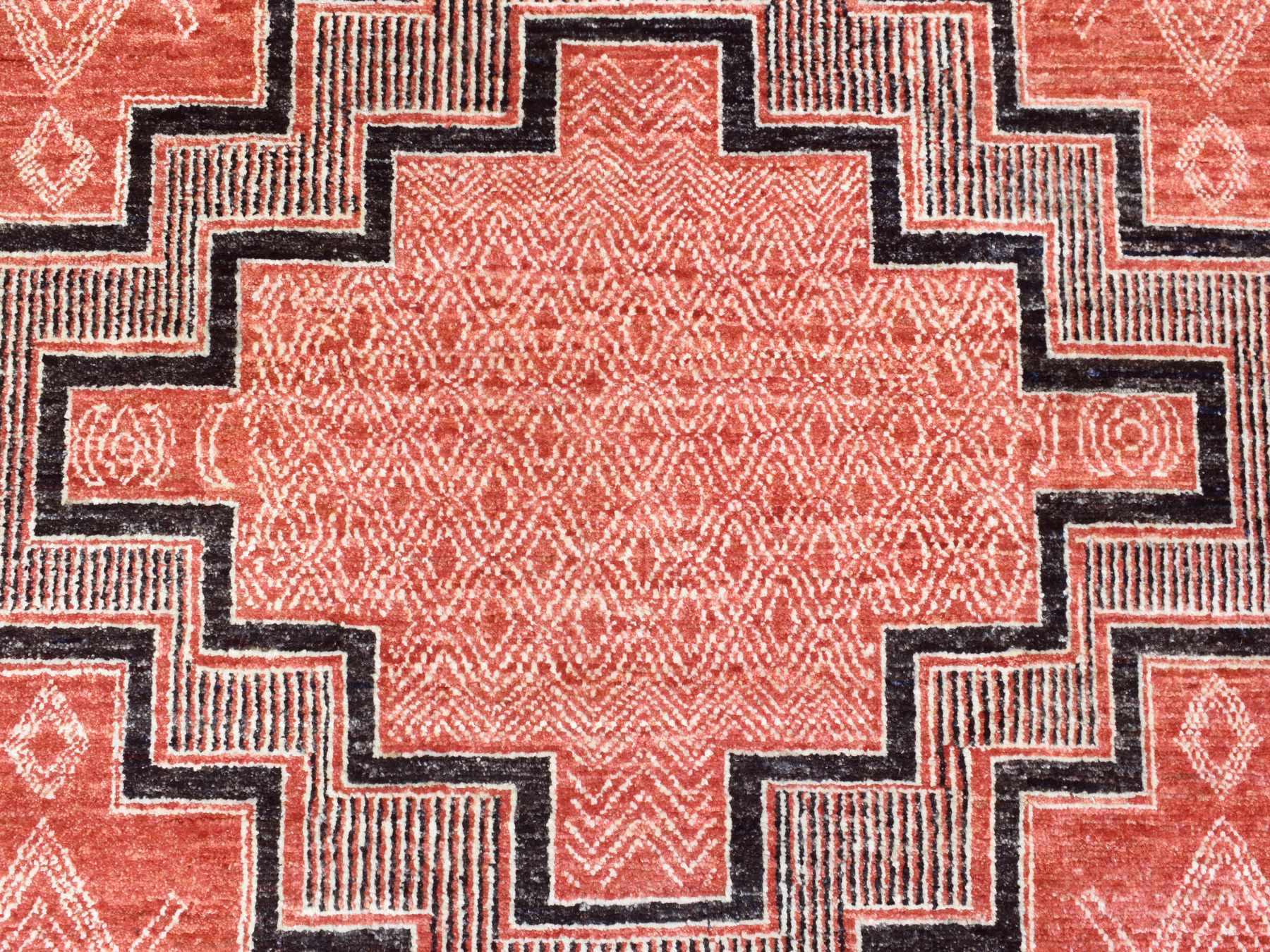 Peshawar Oushak hand-knotted wool rug in Red, 9' x 11'9" — SKU O072575 (view 8)