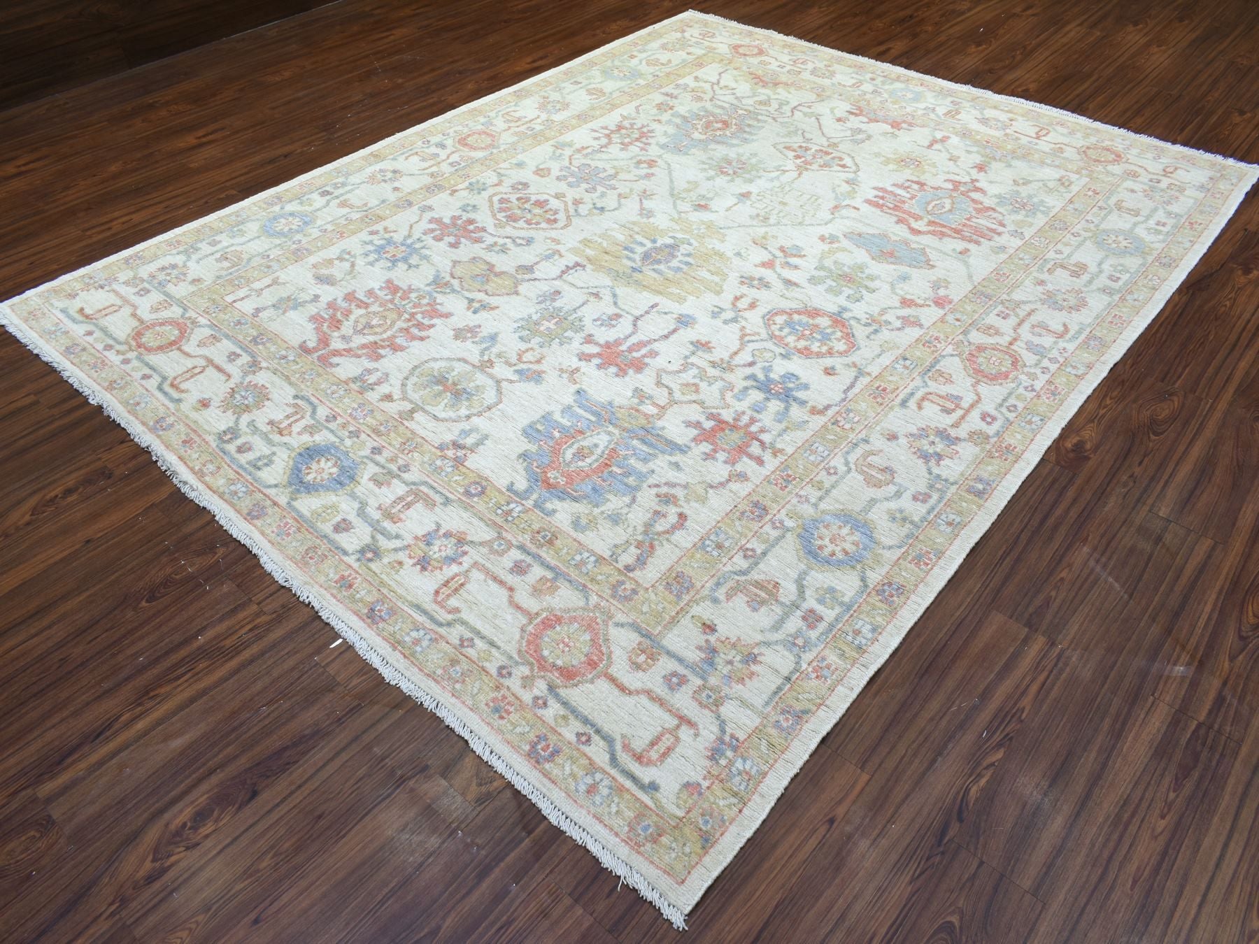 Oushak Oushak hand-knotted wool rug in Ivory, 8'1" x 10'2" — SKU O072589 (view 3)