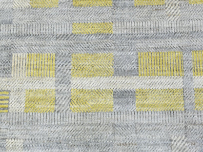 Modern / Contemporary hand-knotted wool rug in Gray, 7'9" x 10'2" — SKU O072672 (view 8)