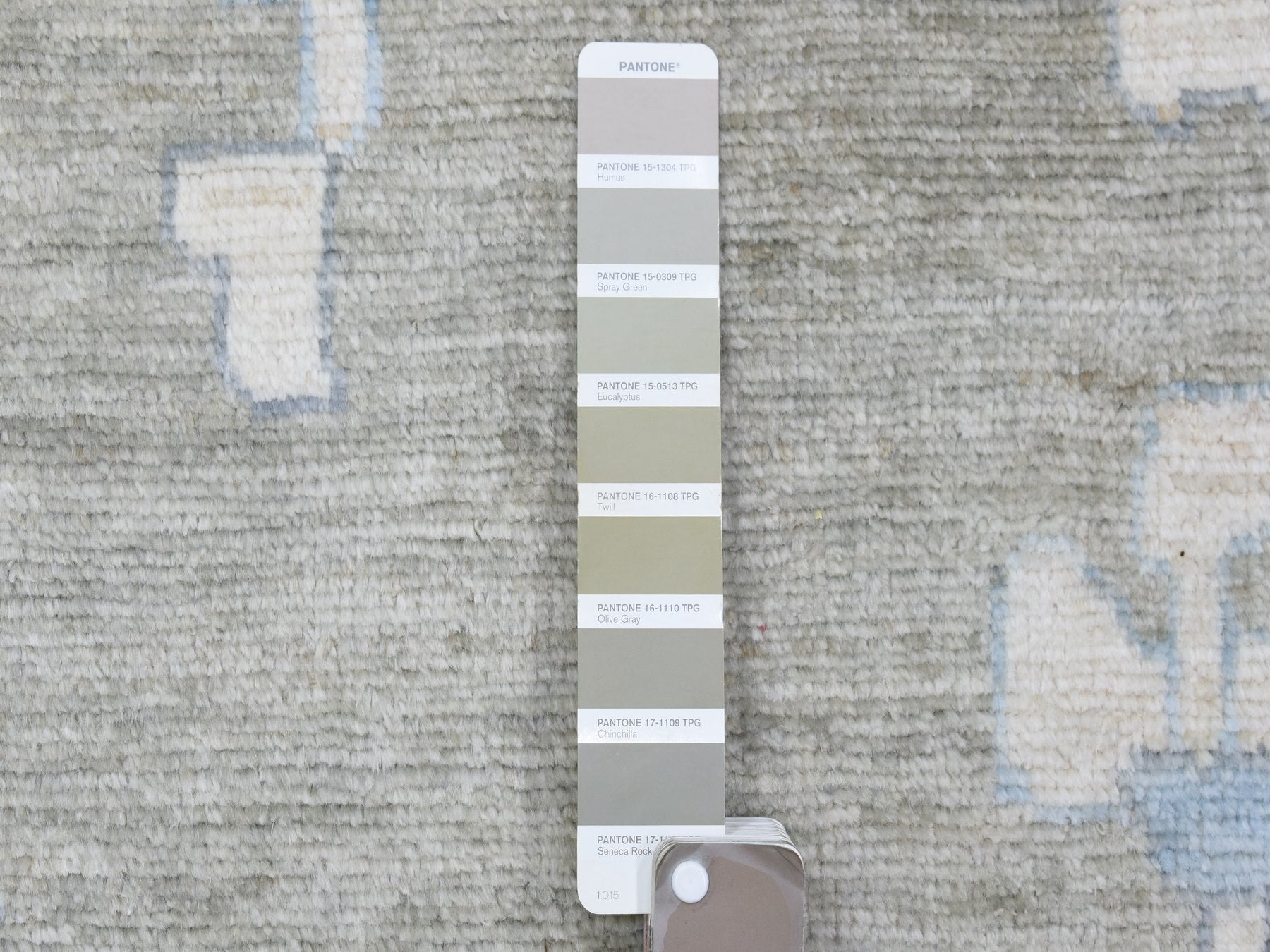 Oushak Oushak hand-knotted wool rug in Gray, 14' x 17'10" — SKU O072731 (view 7)
