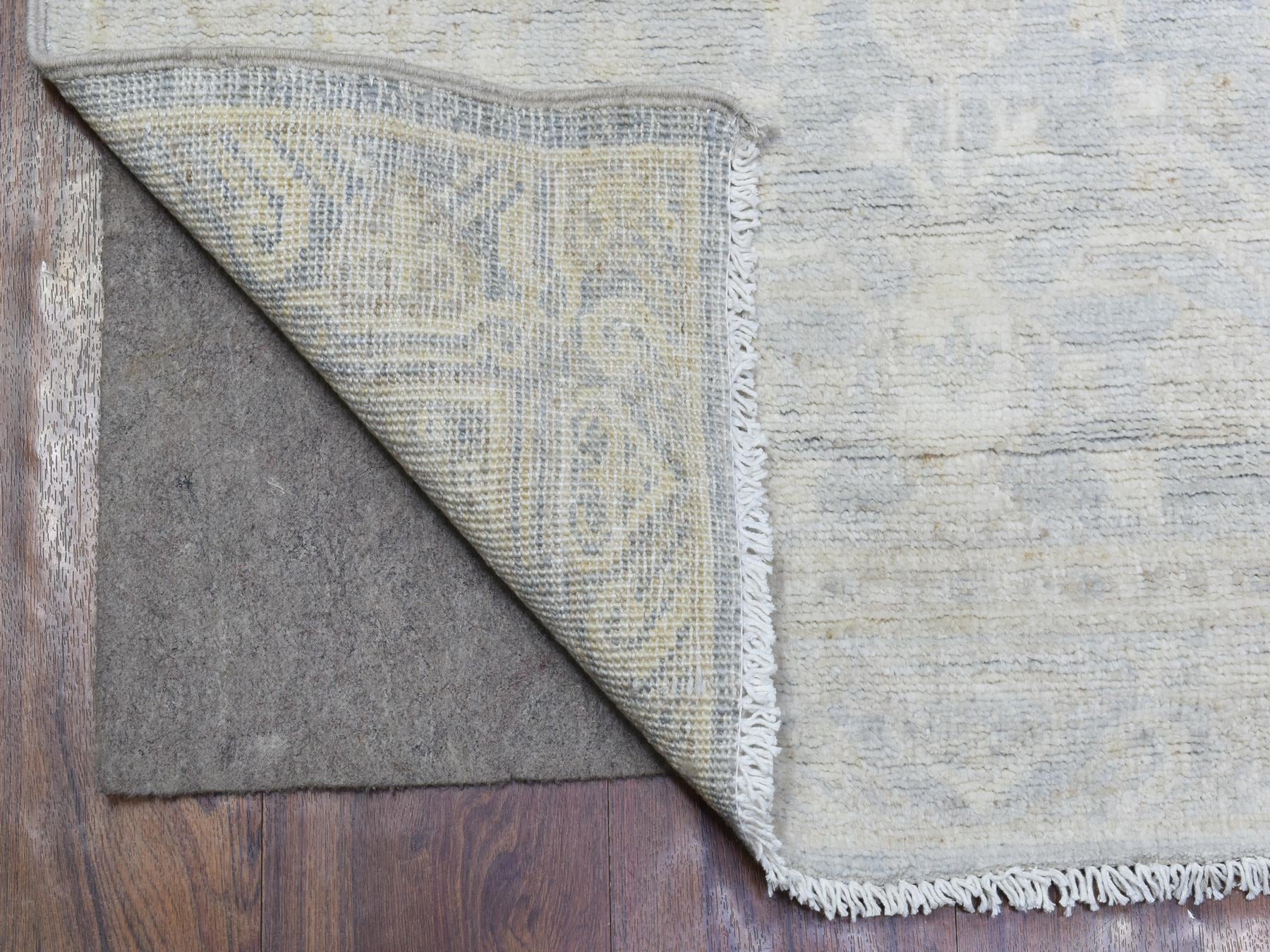 Peshawar Oushak hand-knotted wool rug in Blue & Light Gray, 2'8" x 9'6" — SKU O072761 (view 2)