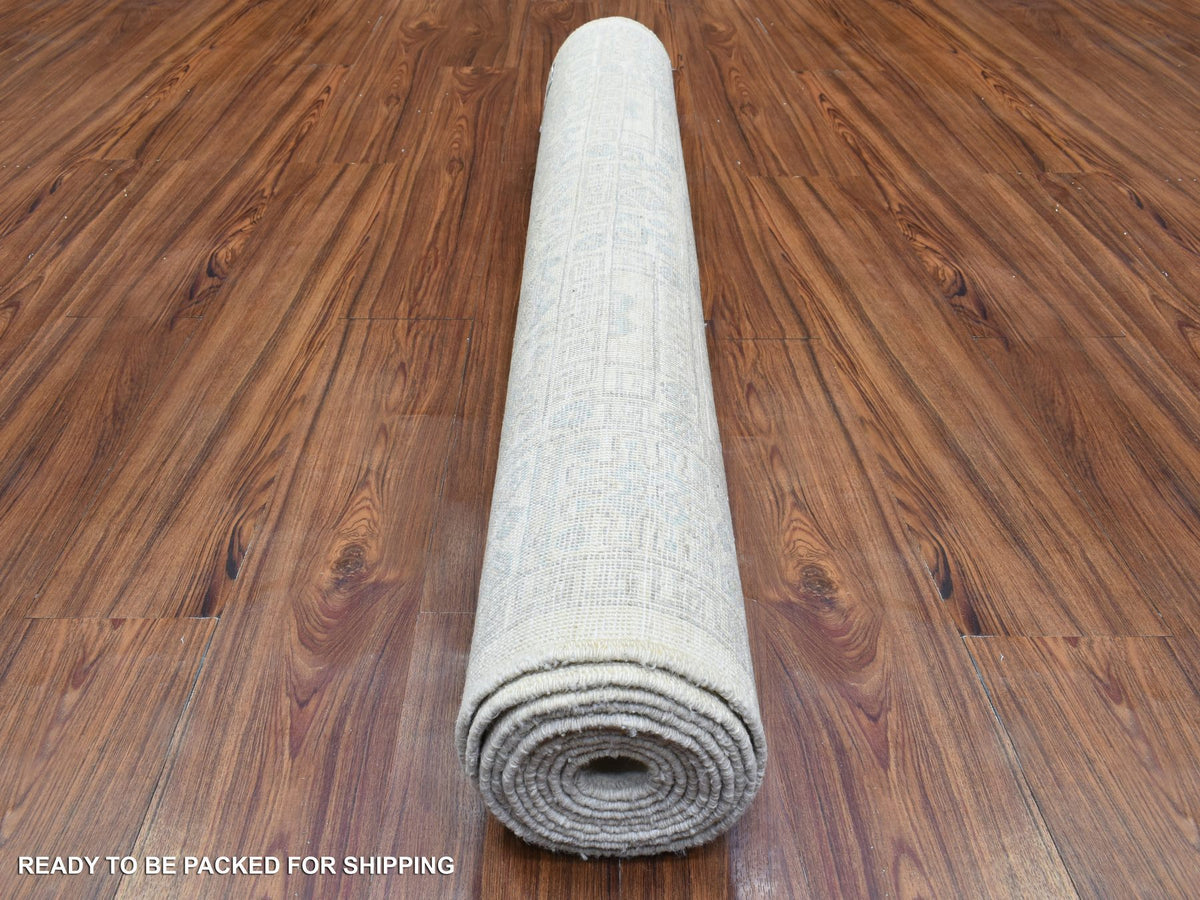 Peshawar Oushak hand-knotted wool runner in Ivory, 4' x 11'8" — SKU O072830 (view 4)