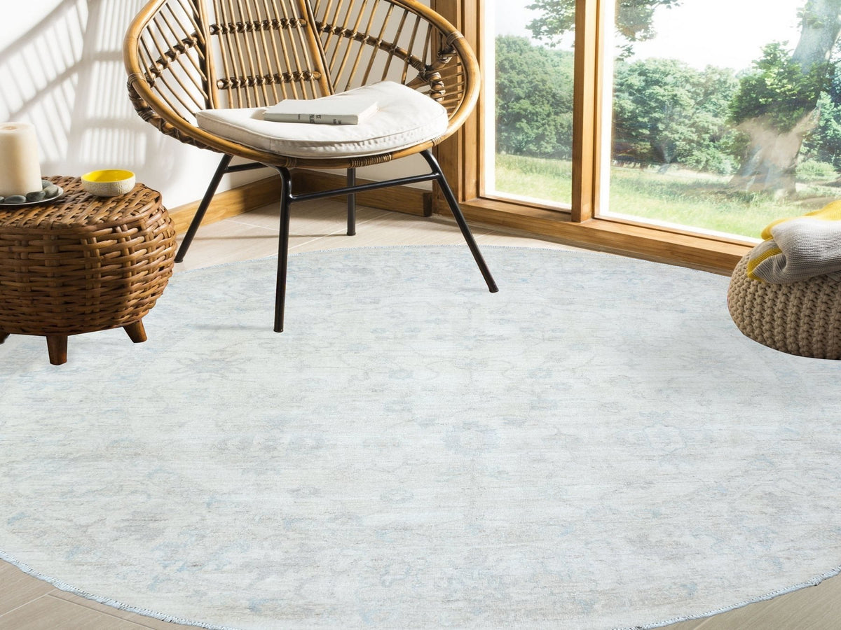 Peshawar Oushak hand-knotted wool rug in Ivory, 7'8" x 7'10" — SKU O072881 (view 2)