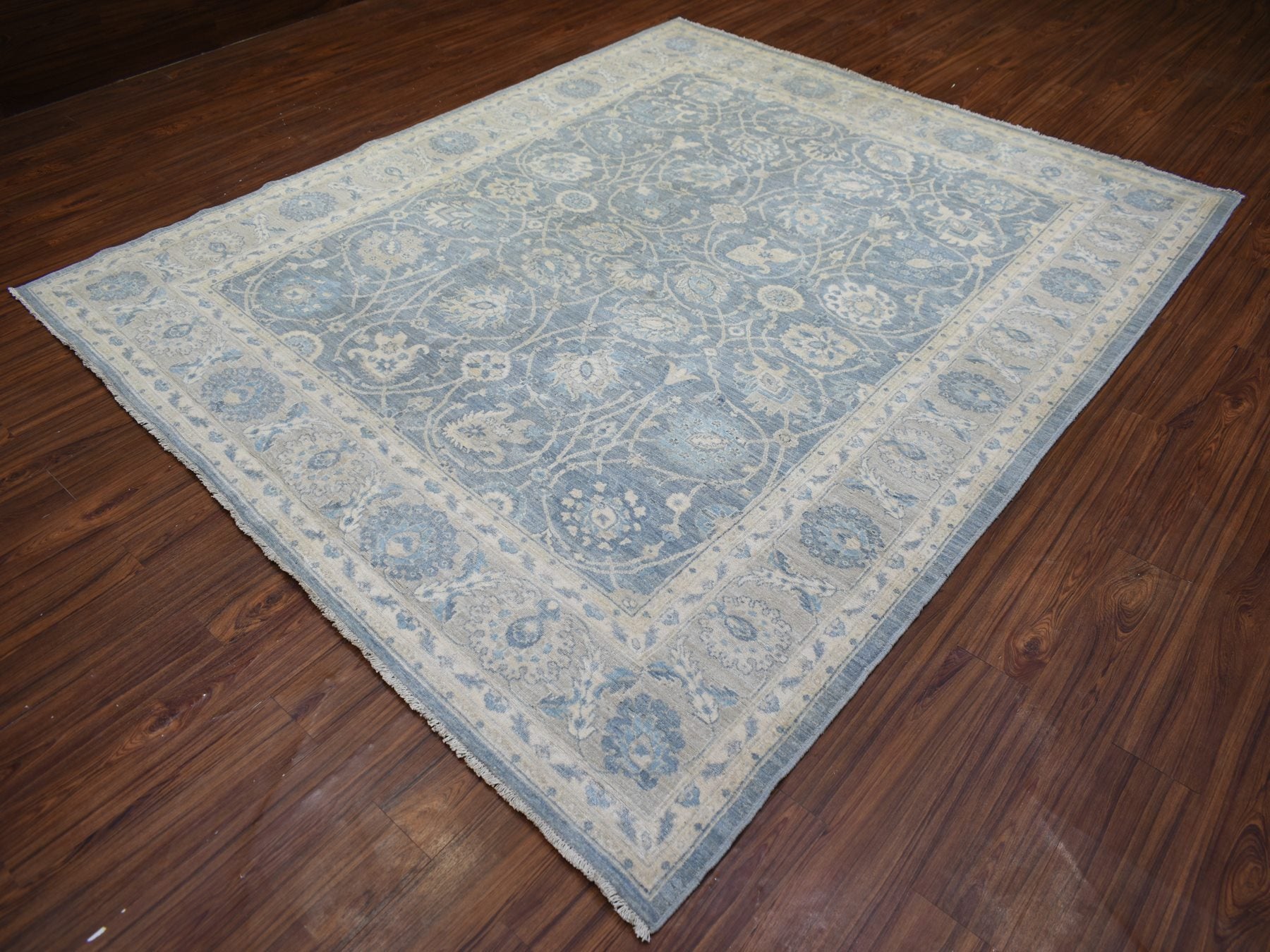 Mahal Oushak hand-knotted wool rug in Gray, 8'2" x 9'8" — SKU O073052 (view 3)