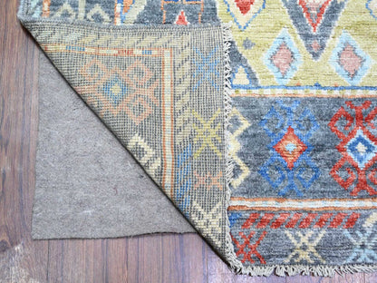 Tribal & Geometric hand-knotted wool rug in Gray, 5'10" x 9'1" — SKU O073098 (view 3)