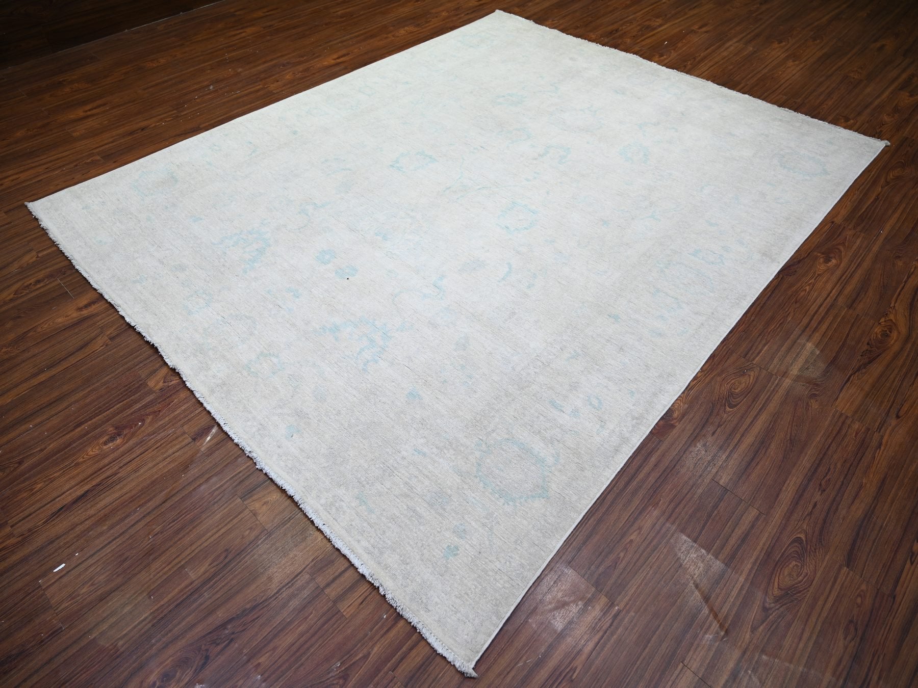 Peshawar Oushak hand-knotted wool rug in Ivory & Gray, 8' x 9'7" — SKU O073110 (view 3)